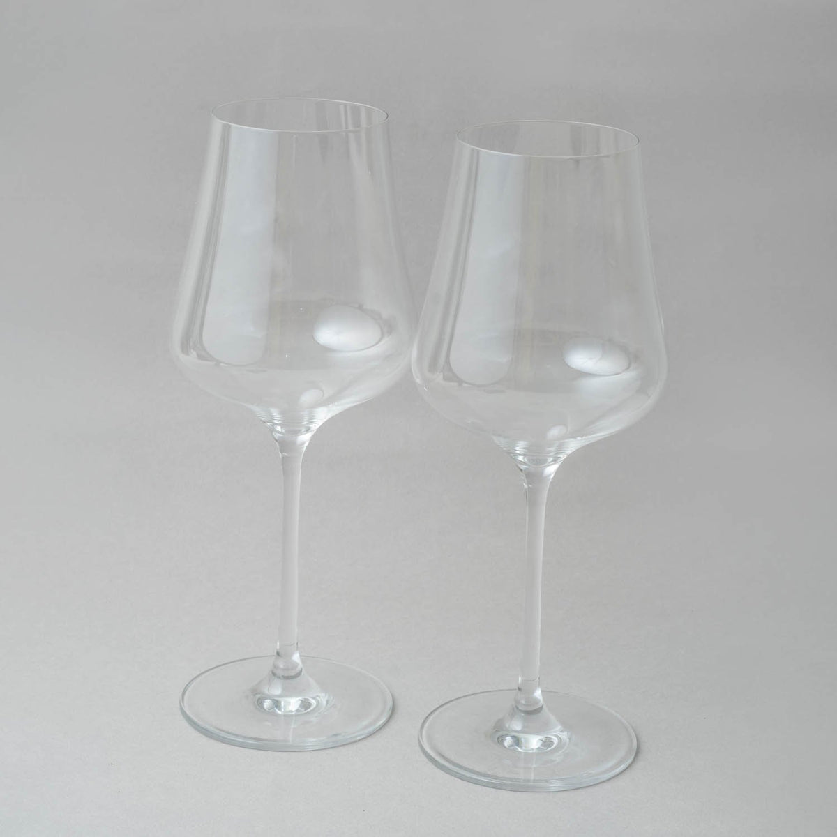 https://winonawine.com/cdn/shop/products/Winona-Wine-Gabriel-Glass-Wine-Glass-StandArt-Gift-Box-2-Pack-Gabriel-Glas-Objects_1200x.jpg?v=1629708474